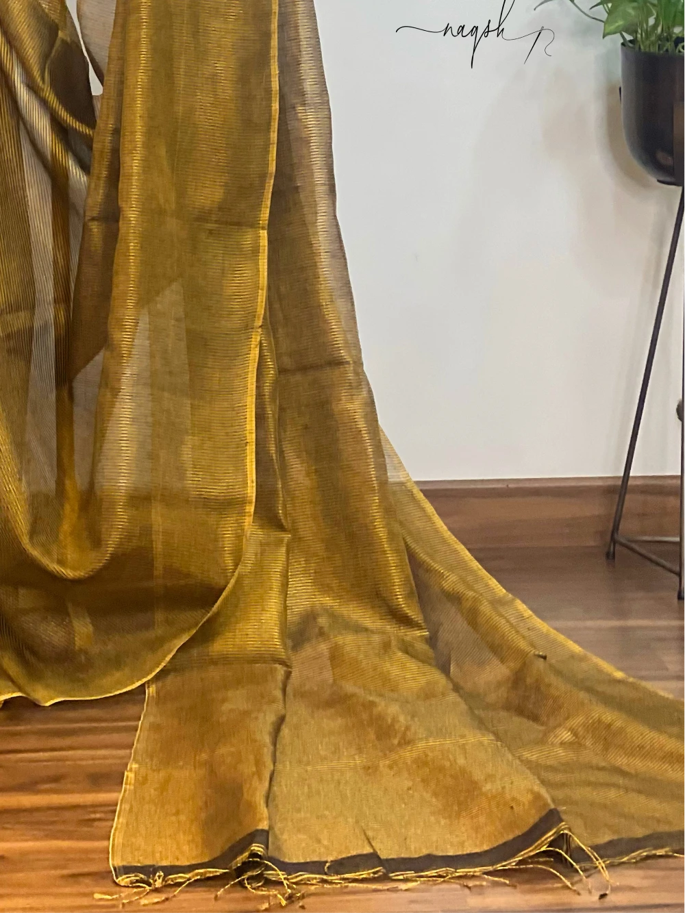 Swarnim Gold Tissue Saree