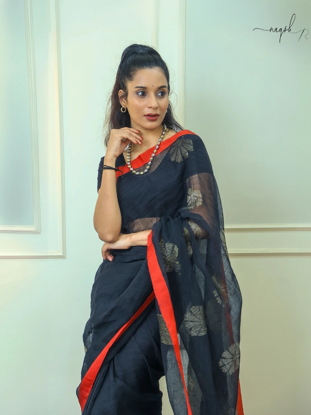 Linen Black Tissue Pallu Saree